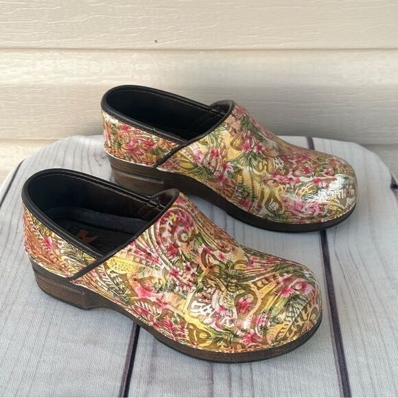 Dansko XP Professional Clogs Floral Multicolor Shoes Women's EU 39 Comfort Nurse - Picture 1 of 12